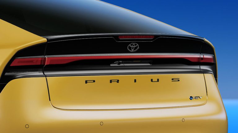 Rear Combination Lamps (HEV Type)